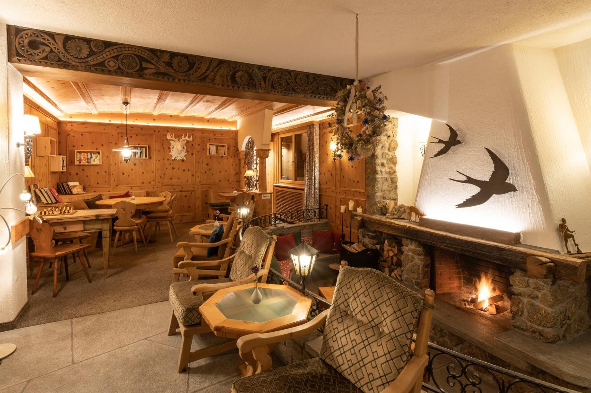 Hotel Chesa Randolina Sils Maria Exterior foto